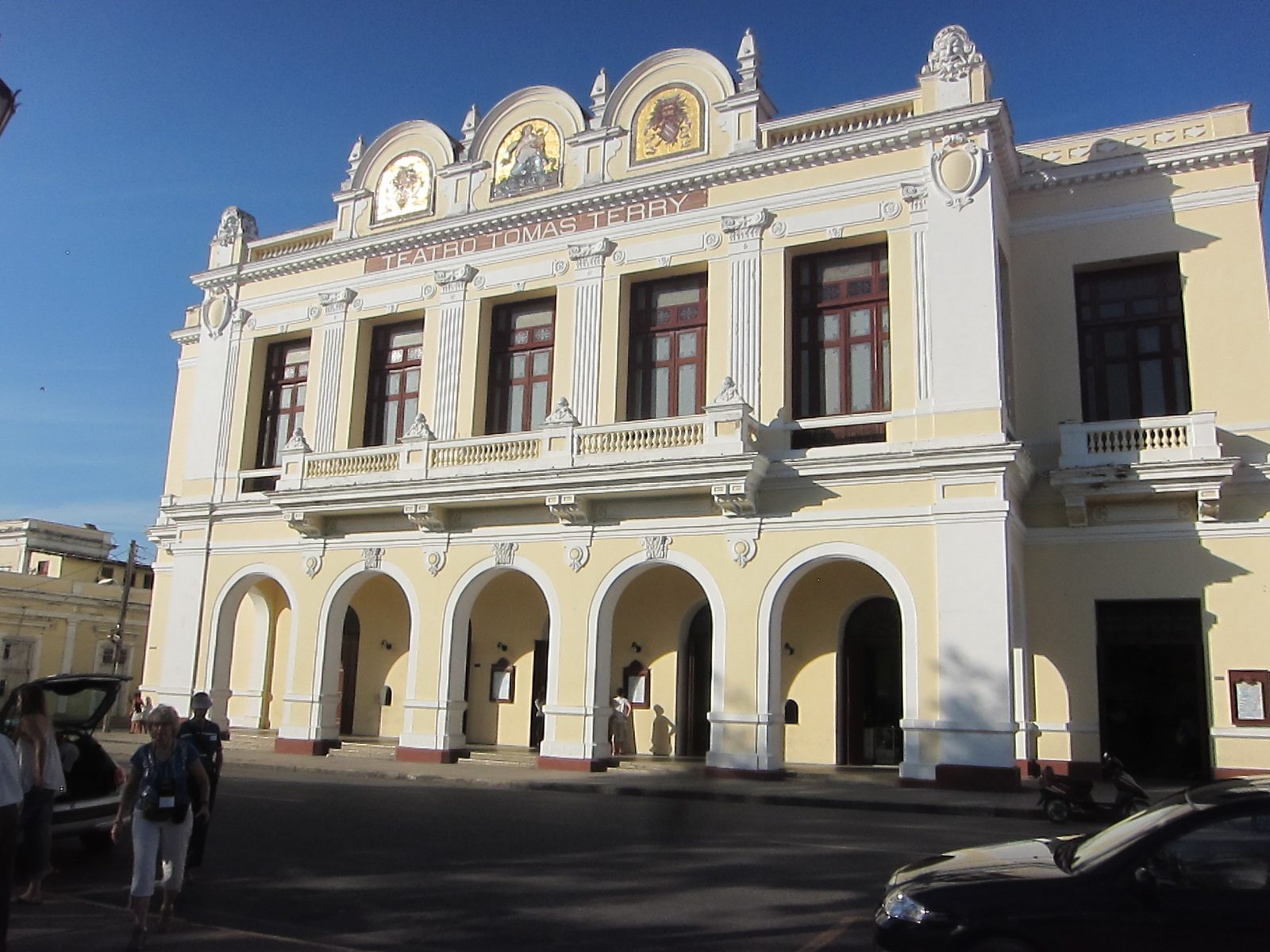 As is this theatre where both the Bolshoi and Sarah Bernhardt performed